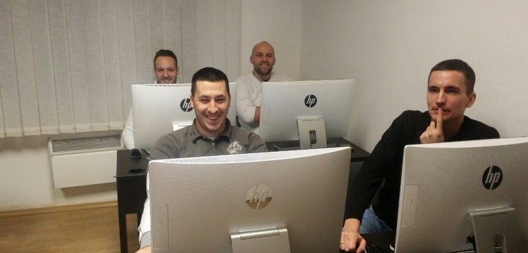 Počelo je! JavaScript obuka se zahuktava, a mi prenosimo delić atmosfere iz učionice