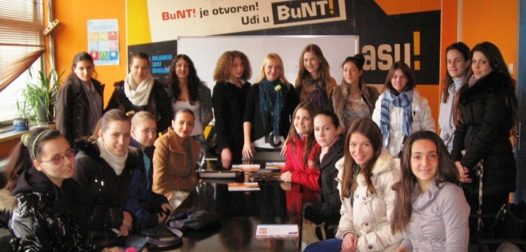 Povodom Dana devojčica posetile su nas učenice O&Scaron; Radoje Domanović