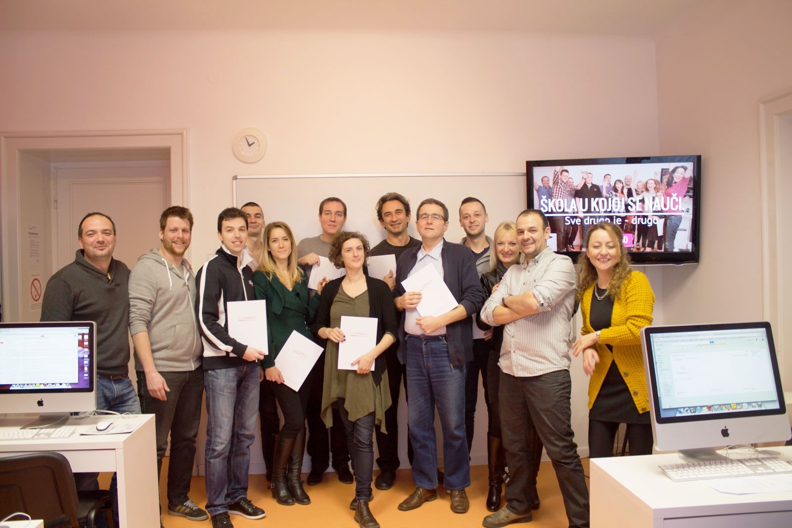 naucili-primenili-postali-odlicni-web-dizajneri-i-dobri-prijatelji-cestitamo-klasi-xxv