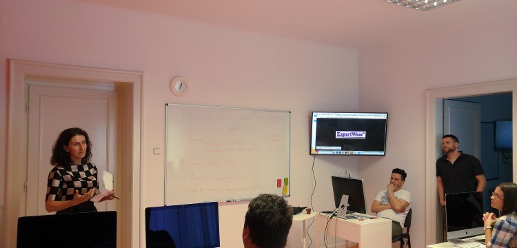 Zanimljivosti iz &scaron;kole - Klijent 40. klase takođe je krojač a učenici će mu skrojiti sajt