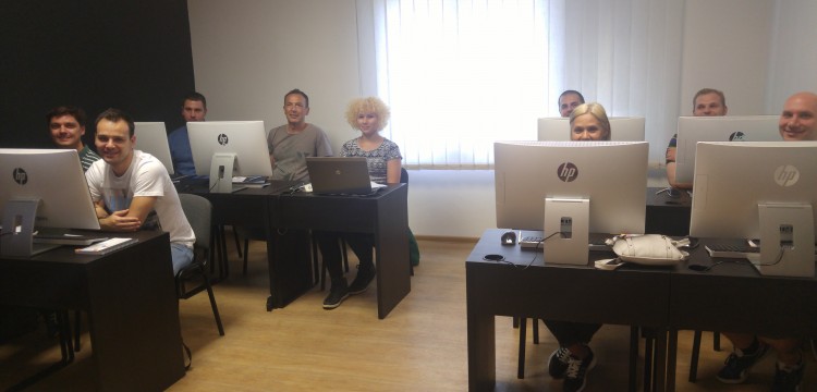 Novi početak i za nas i za njih - prvi budući Frontend developeri krenuli u &scaron;kolu 