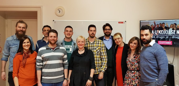 Njihovo proleće je u znaku dizajna i k&ocirc;da  - 43. klasa zavr&scaron;ila obuku