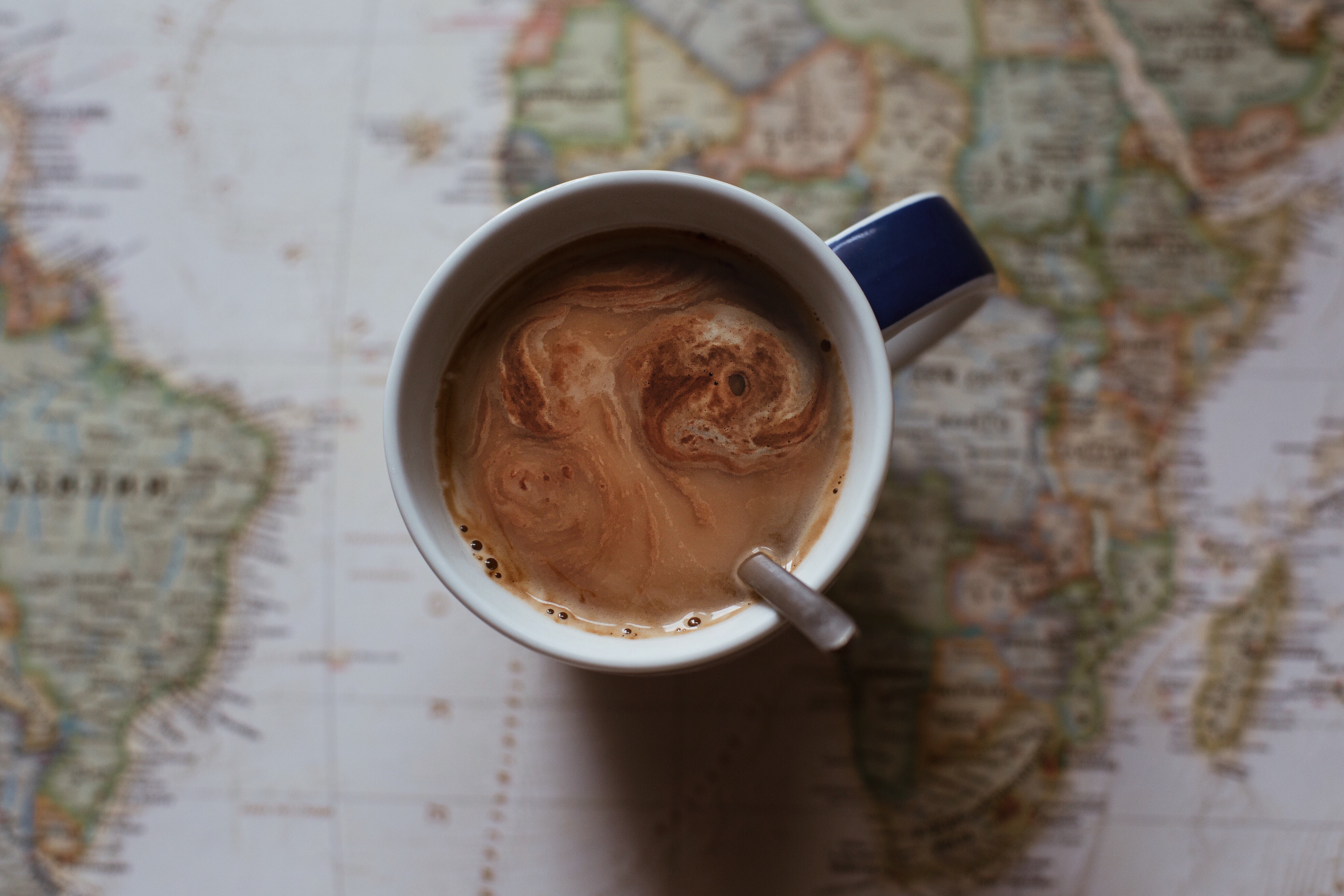 sta-radimo-uz-kafu-klasa-46-daje-neobican-odgovor-na-to-pitanje