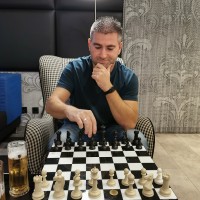 Milo&scaron; Maksimović